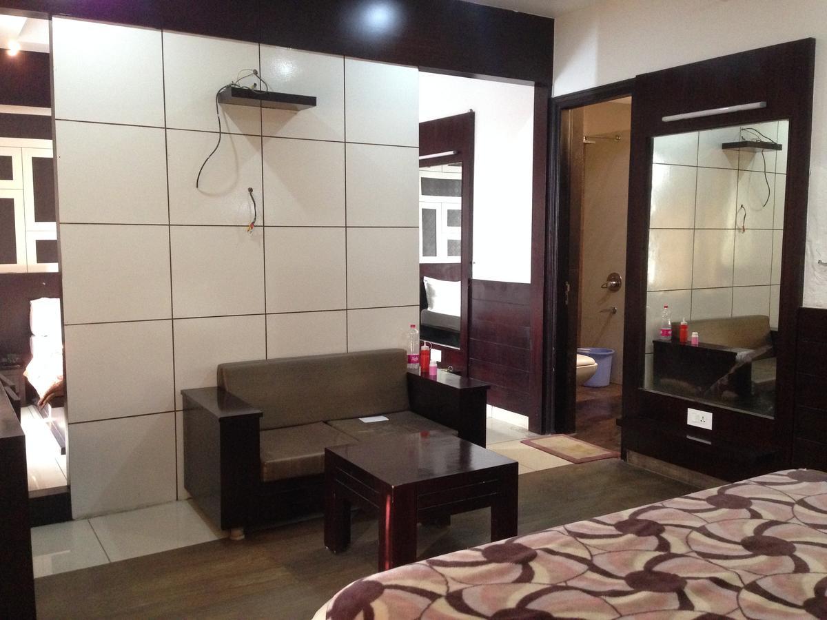 Mānsa Hotel D2M المظهر الخارجي الصورة